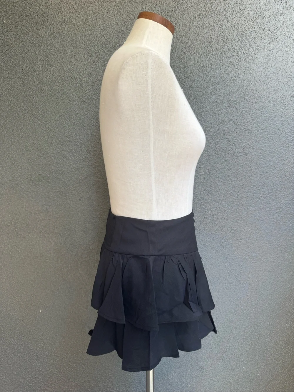 Cotton Candy Black Ruffled Mini Skirt Size M
